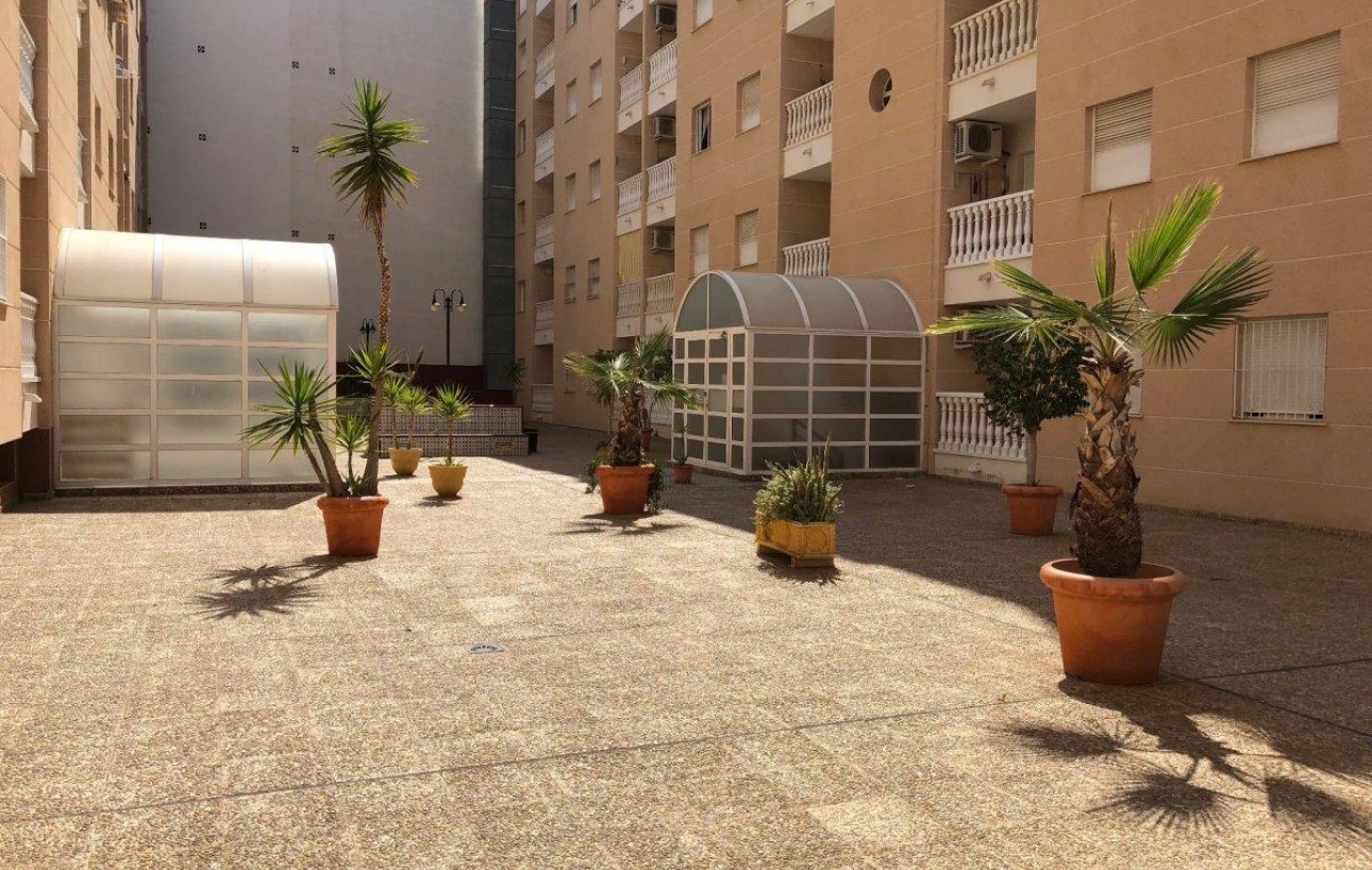 Sale - Apartment - Torrevieja - Playa del cura