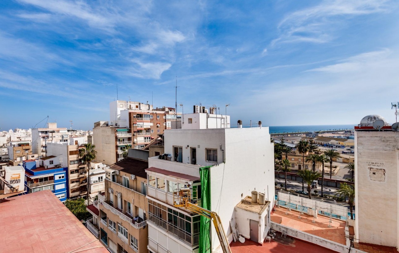 Sale - Apartment - Torrevieja - Centro