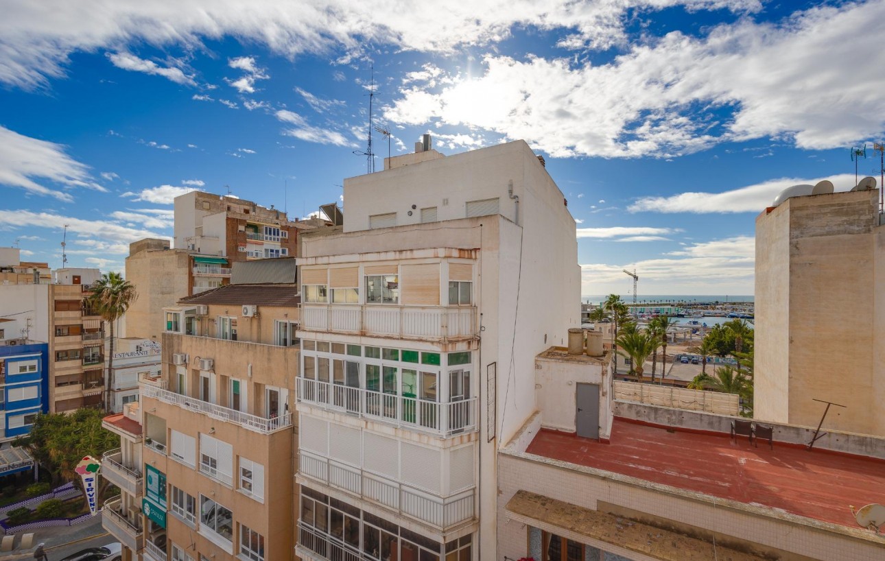 Sale - Apartment - Torrevieja - Centro