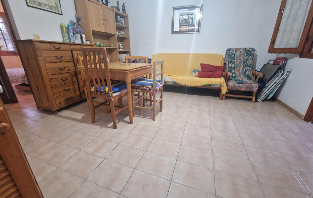 Sale - Bungalow Planta Alta - Torrevieja - Playa de los Naufragos