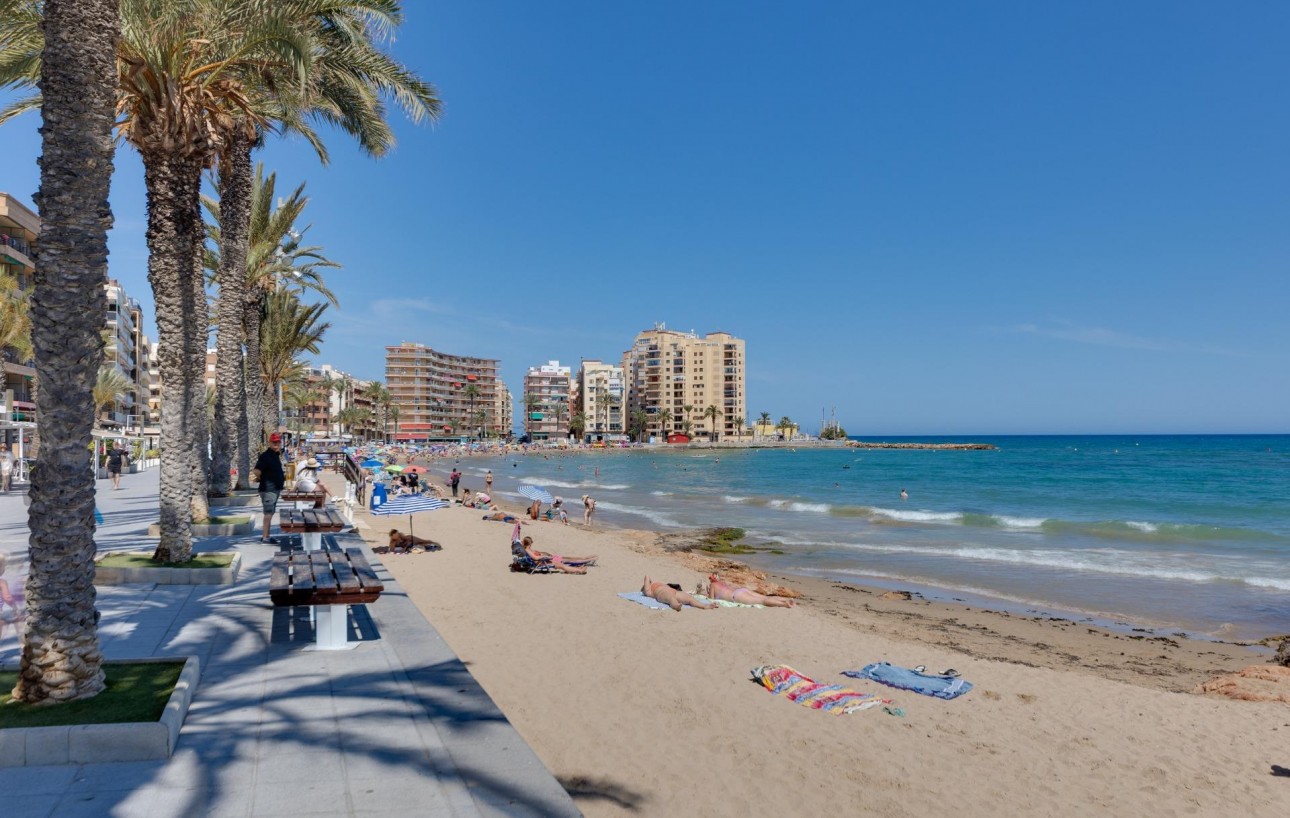 Resale - Wohnung - Torrevieja - Playa del cura