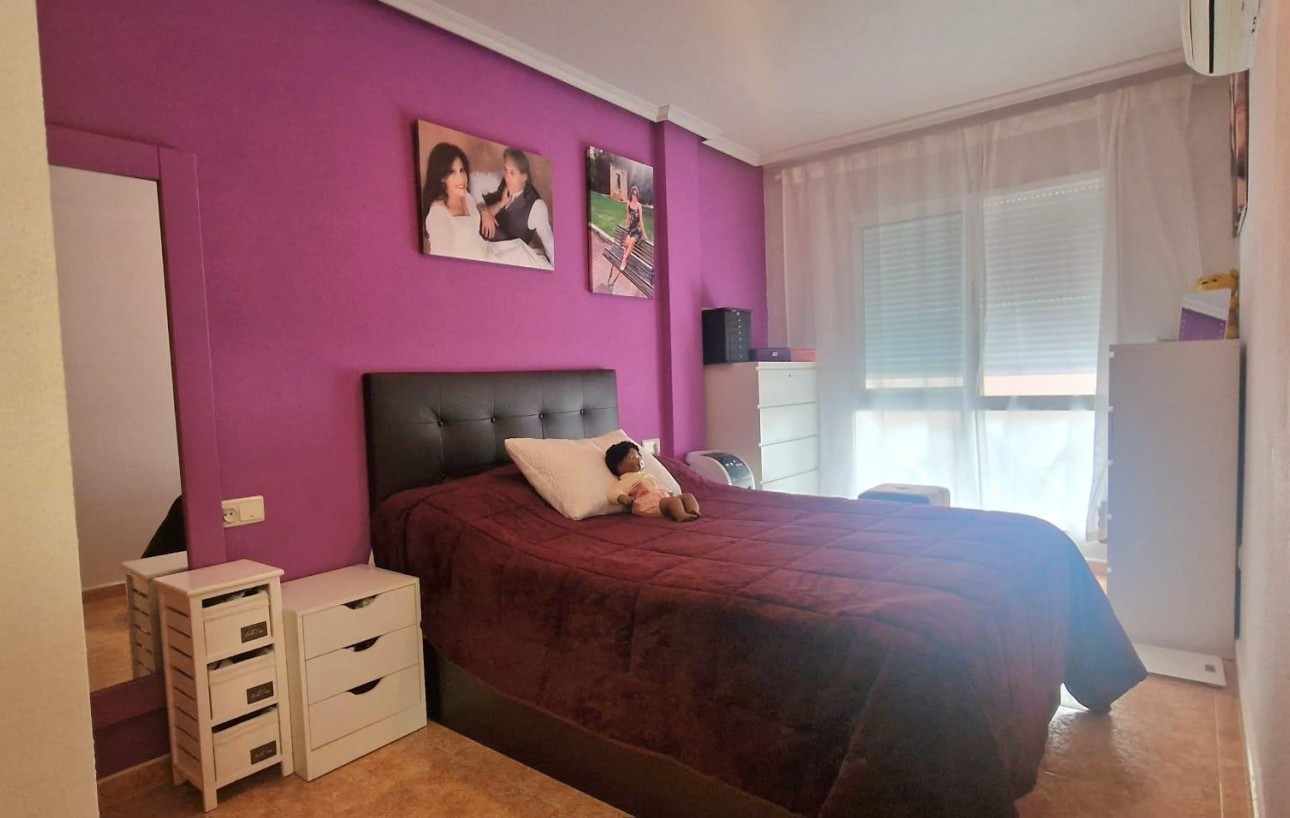 Sale - Apartment - Torrevieja - Centro