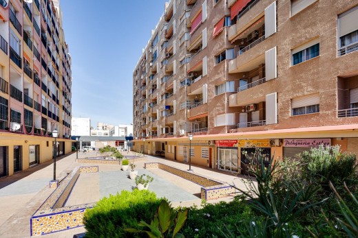 Sale - Apartment - Torrevieja - Playa de los locos