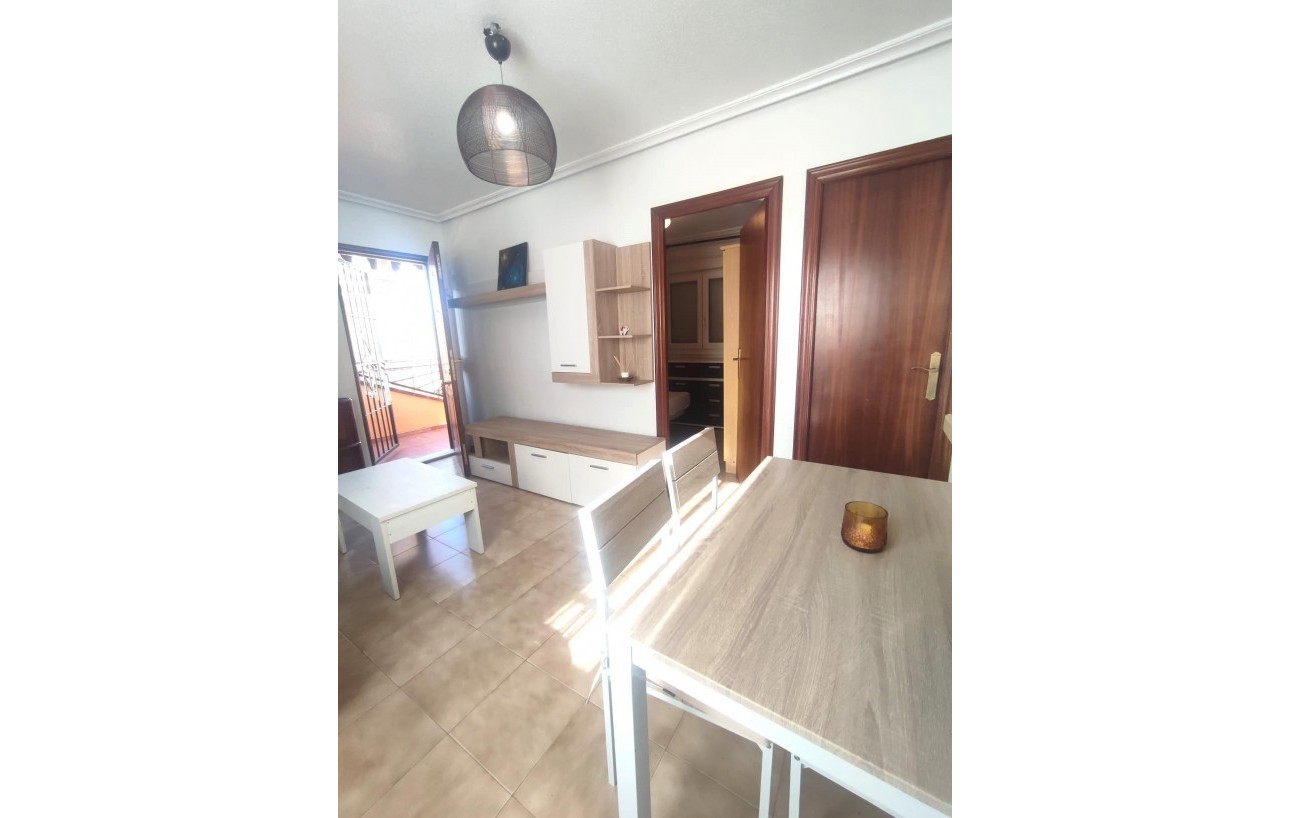 Sale - Bungalow Planta Alta - Torrevieja - Nueva Torrevieja