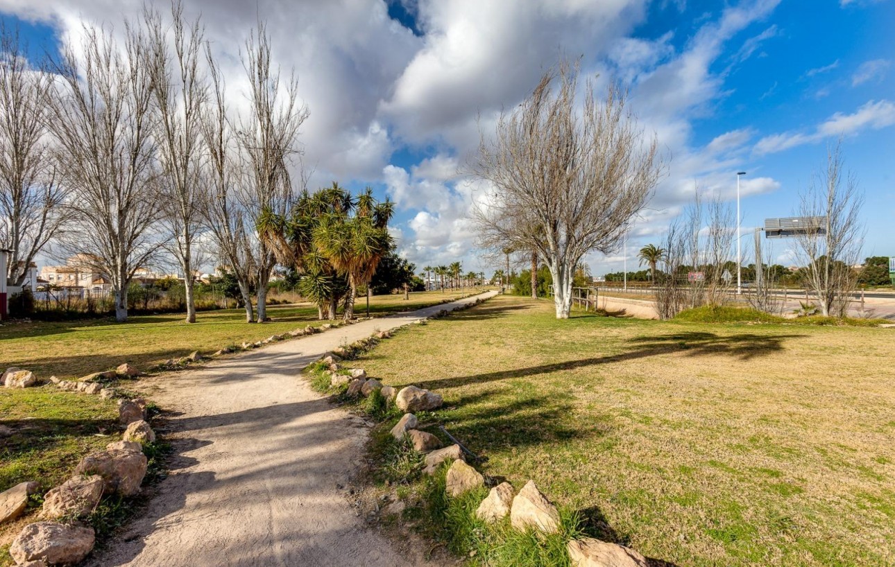 Venta - Bungalow Planta Alta - Torrevieja - Doña ines