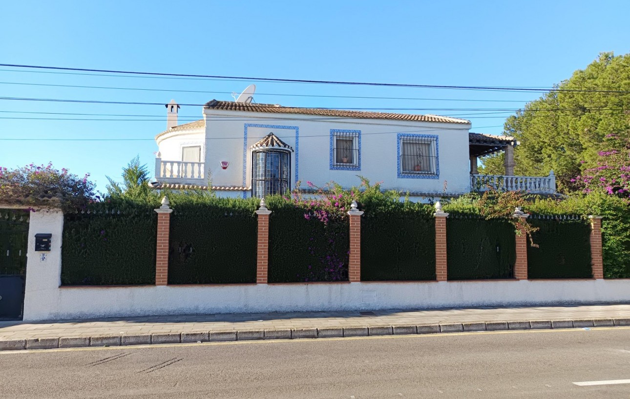 Venta - Chalet - Torrevieja - San luis