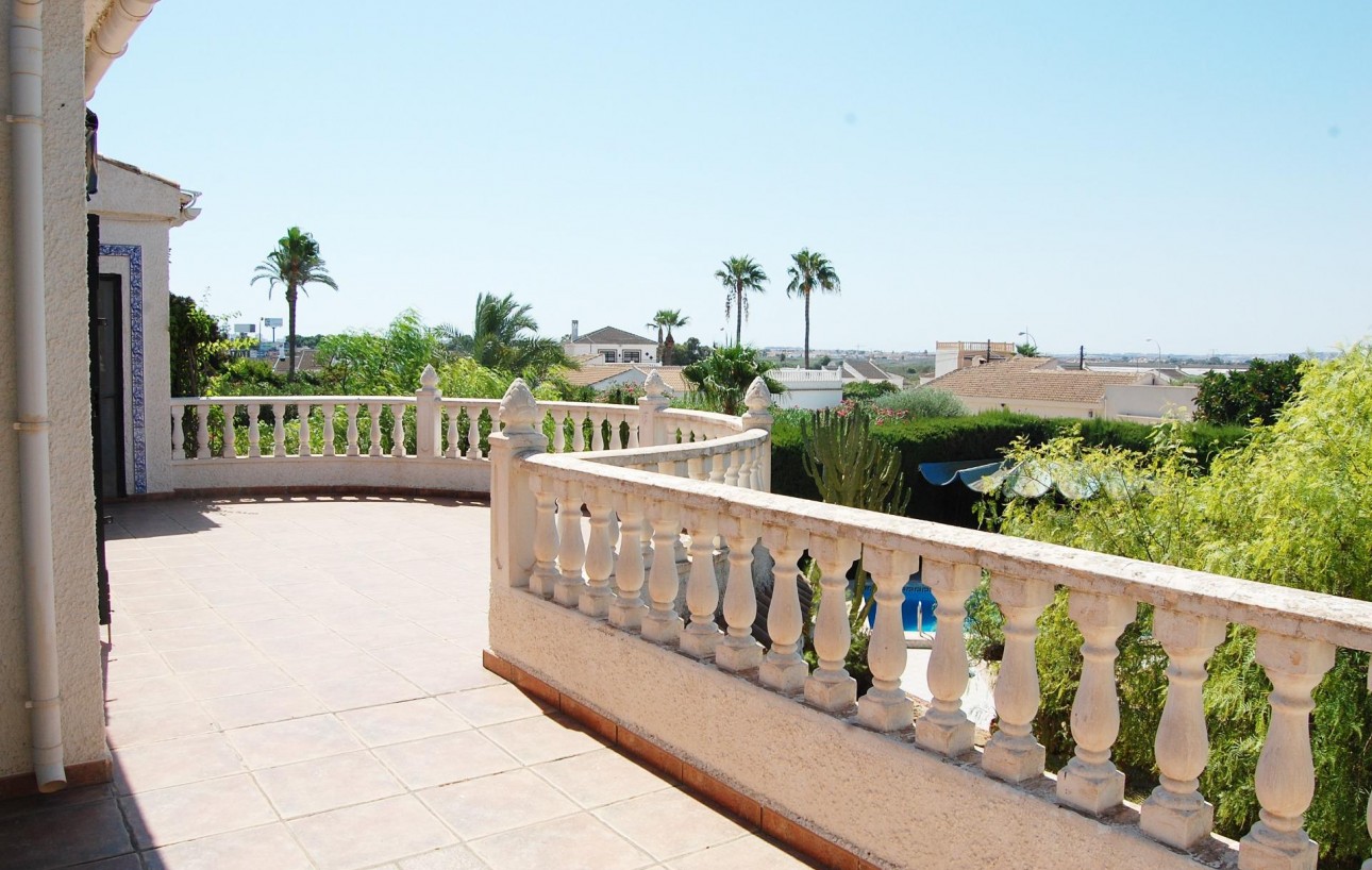 Venta - Chalet - Torrevieja - San luis