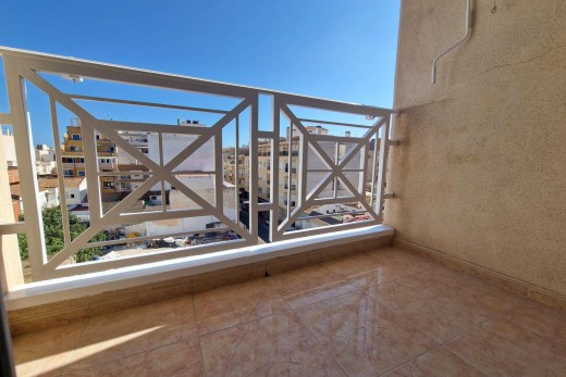 Sale - Apartment - Torrevieja - Centro