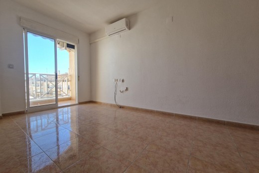 Sale - Apartment - Torrevieja - Centro