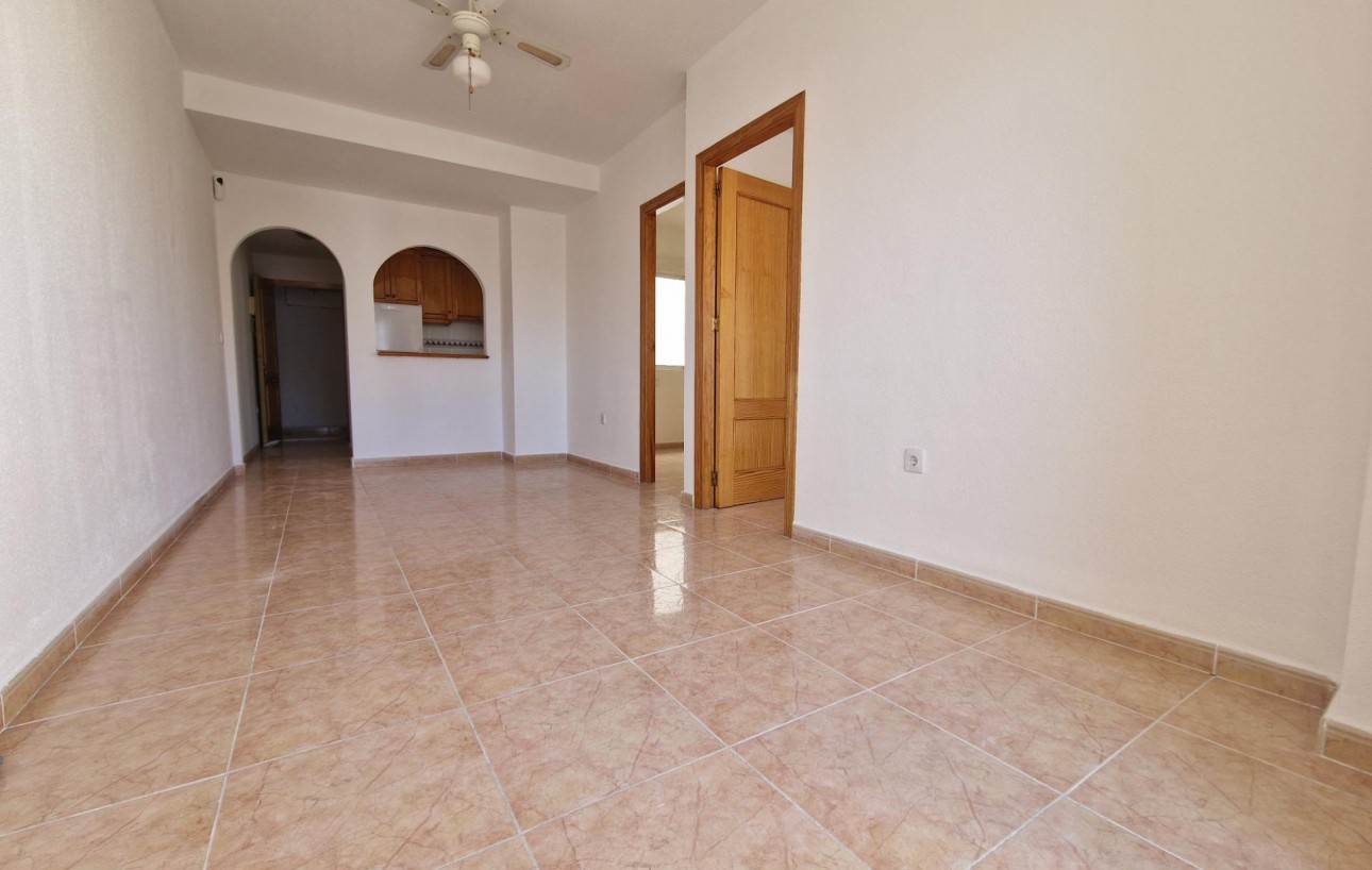 Sale - Apartment - Torrevieja - Centro