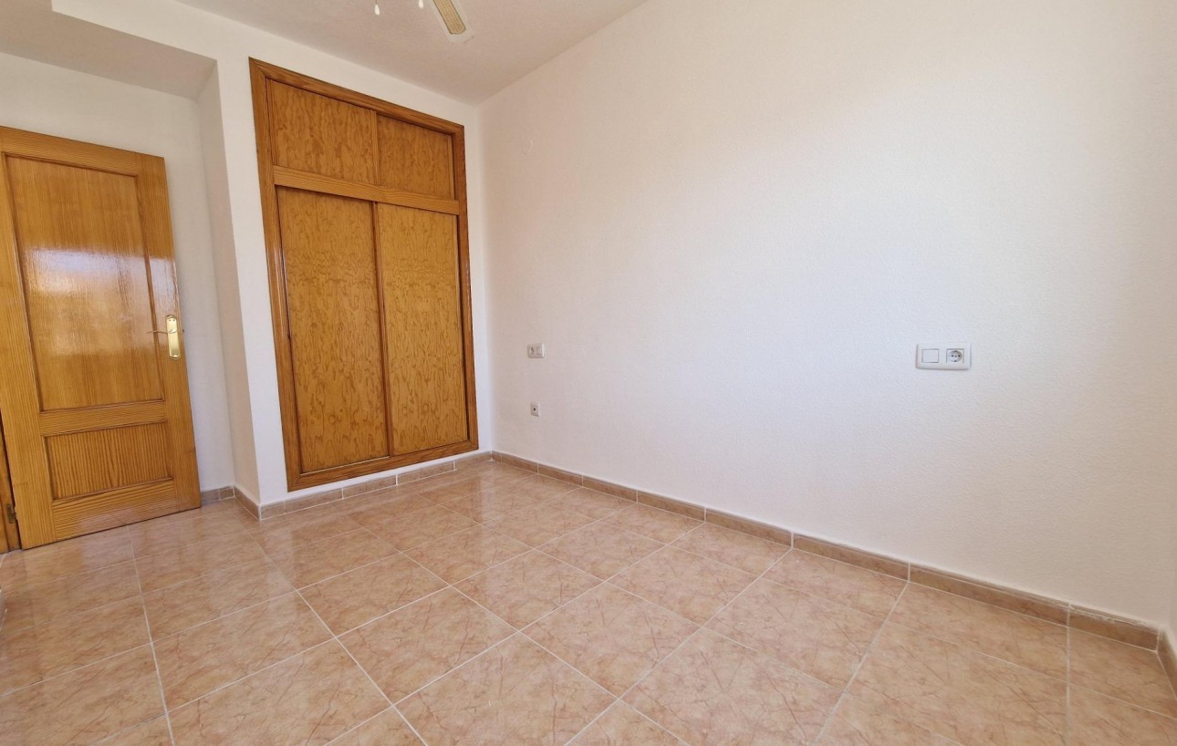 Sale - Apartment - Torrevieja - Centro