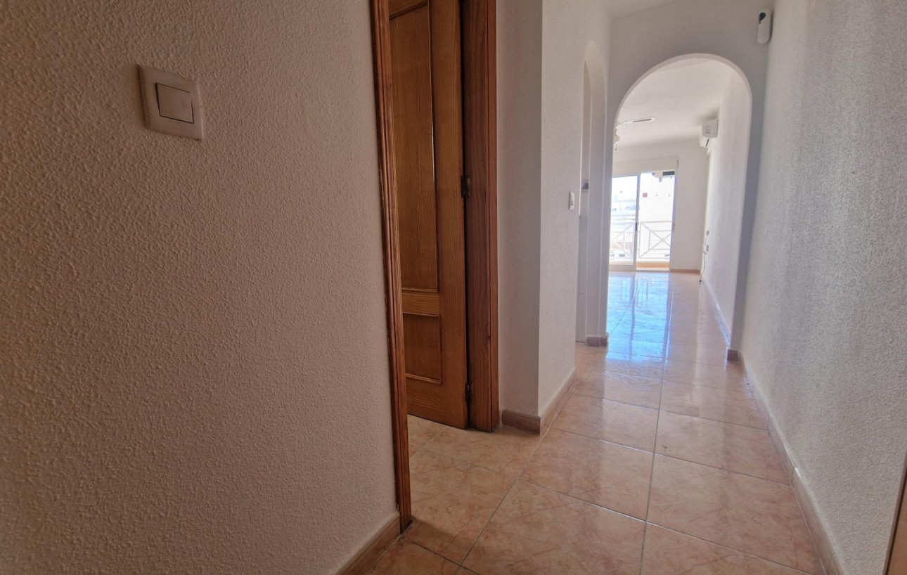 Sale - Apartment - Torrevieja - Centro