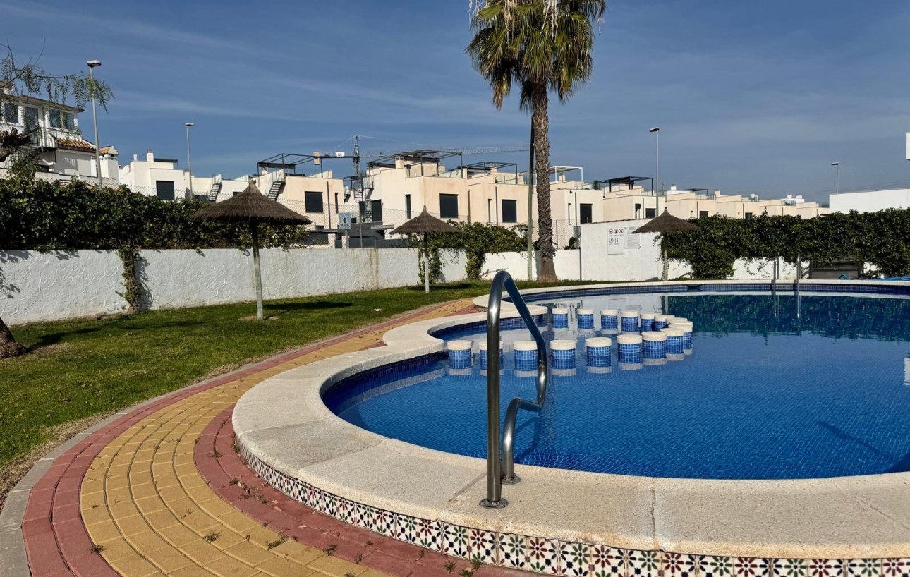 Resale - Chalet - Orihuela Costa - PAU 26