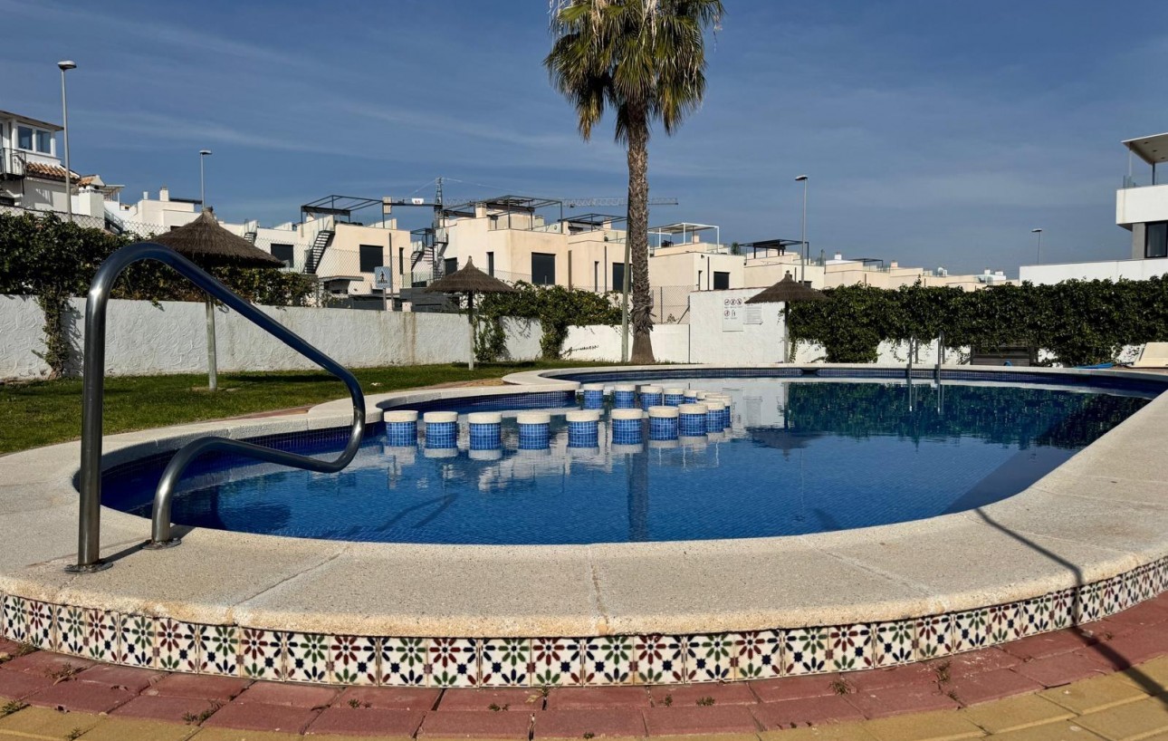 Resale - Chalet - Orihuela Costa - PAU 26