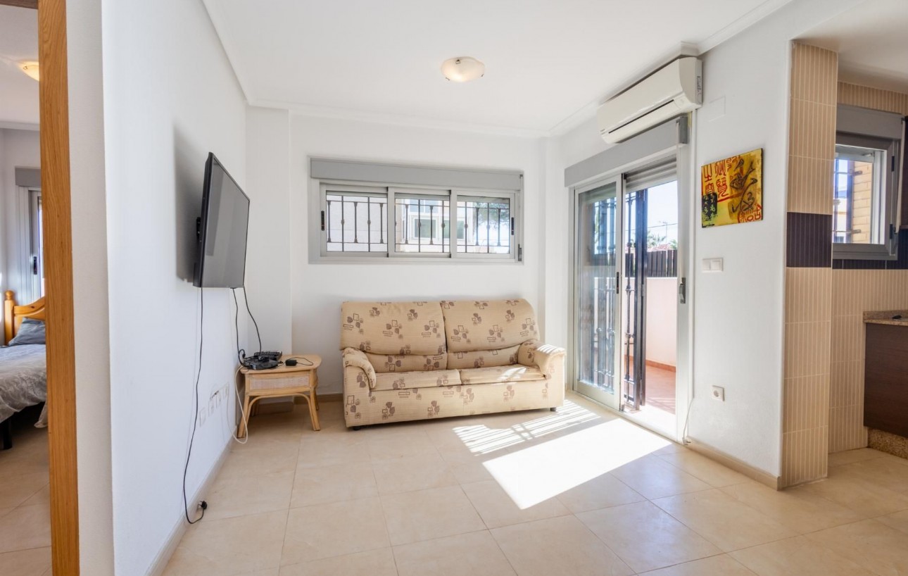 Sale - Apartment - Torrevieja - Punta prima