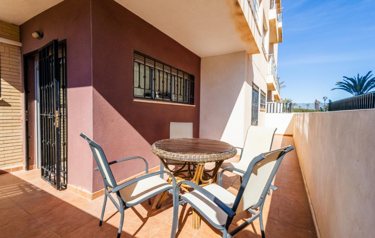 Sale - Apartment - Torrevieja - Punta prima