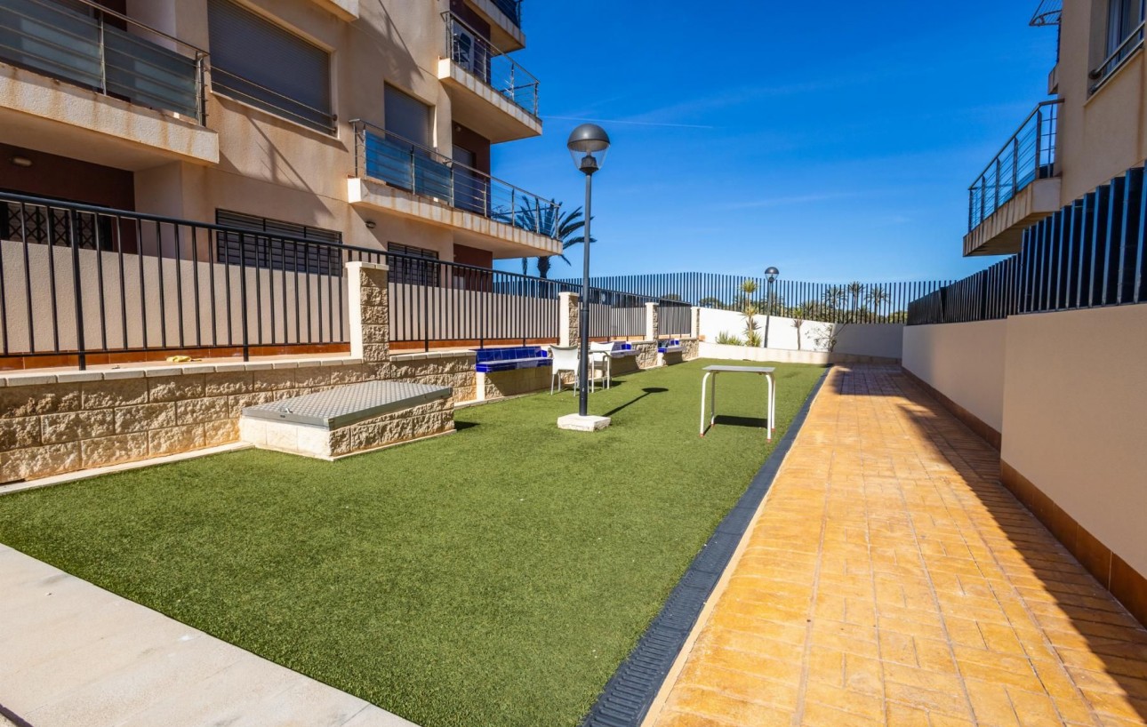 Sale - Apartment - Torrevieja - Punta prima