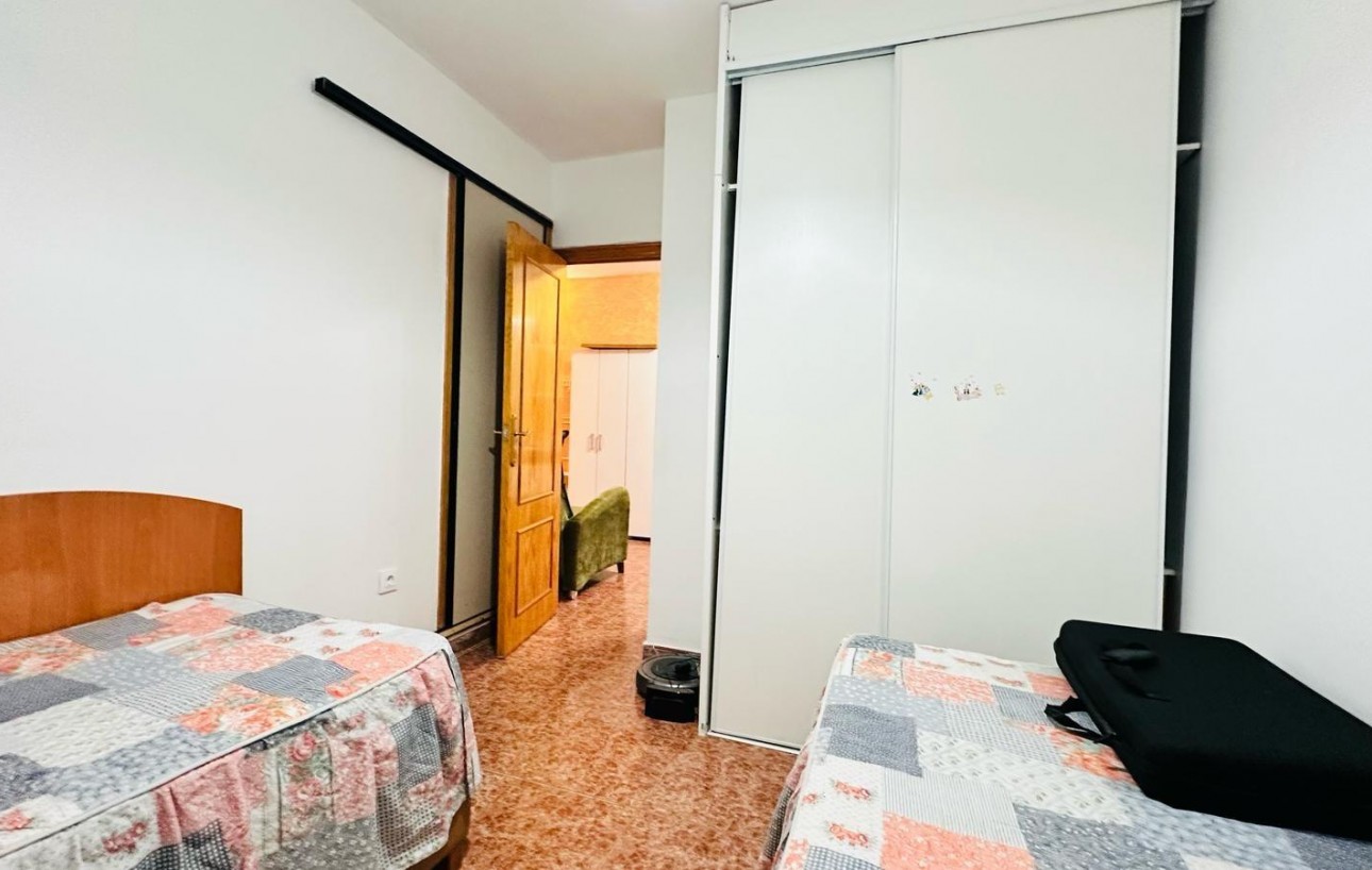 Sale - Apartment - Torrevieja - Estacion de autobuses