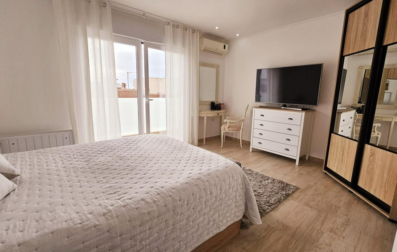 Venta - Casa Tipo Dúplex - Torrevieja - La siesta