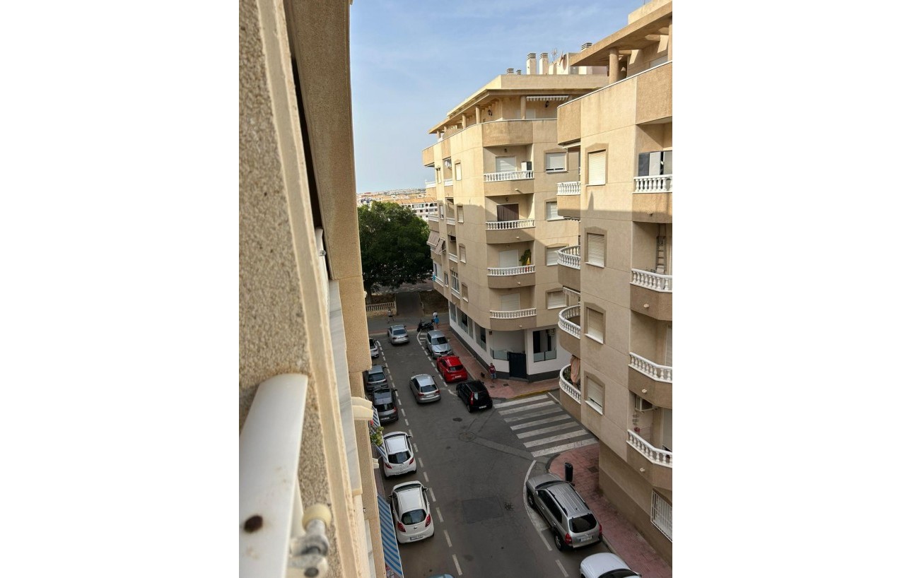 Sale - Apartment - Torrevieja - Acequion