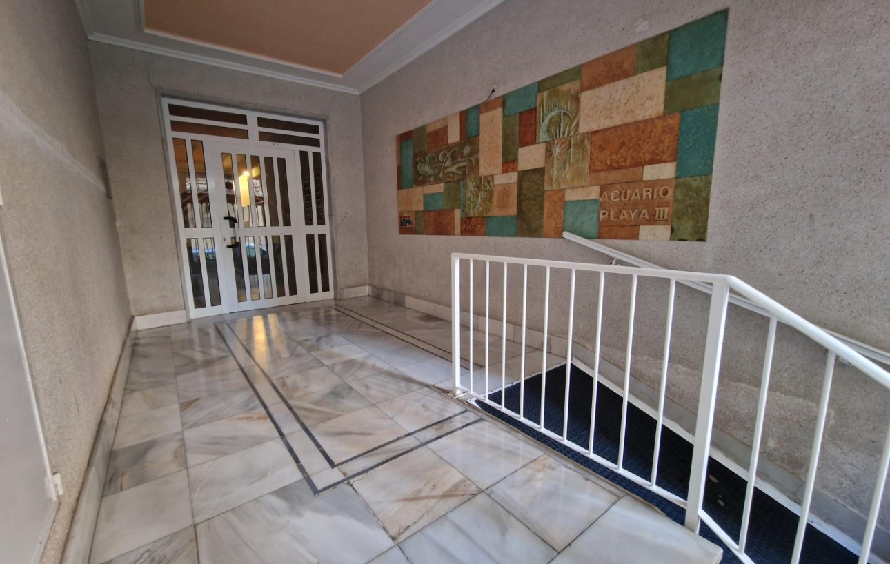 Sale - Apartment - Torrevieja - Acequion