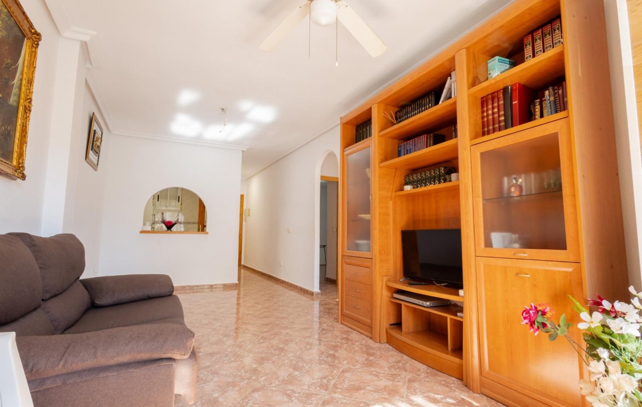 Sale - Apartment - Torrevieja - Centro