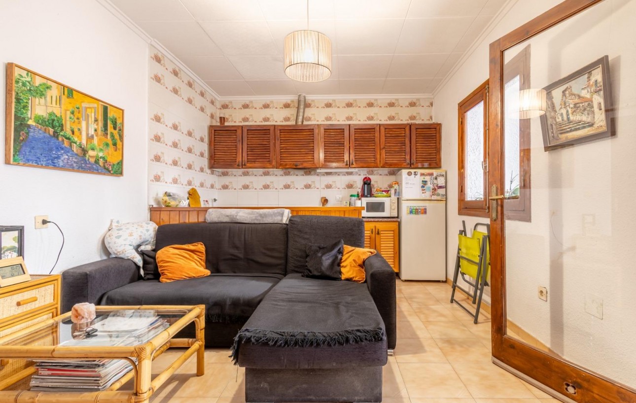 Sale - Bungalow Planta Alta - Torrevieja - Playa de los Naufragos