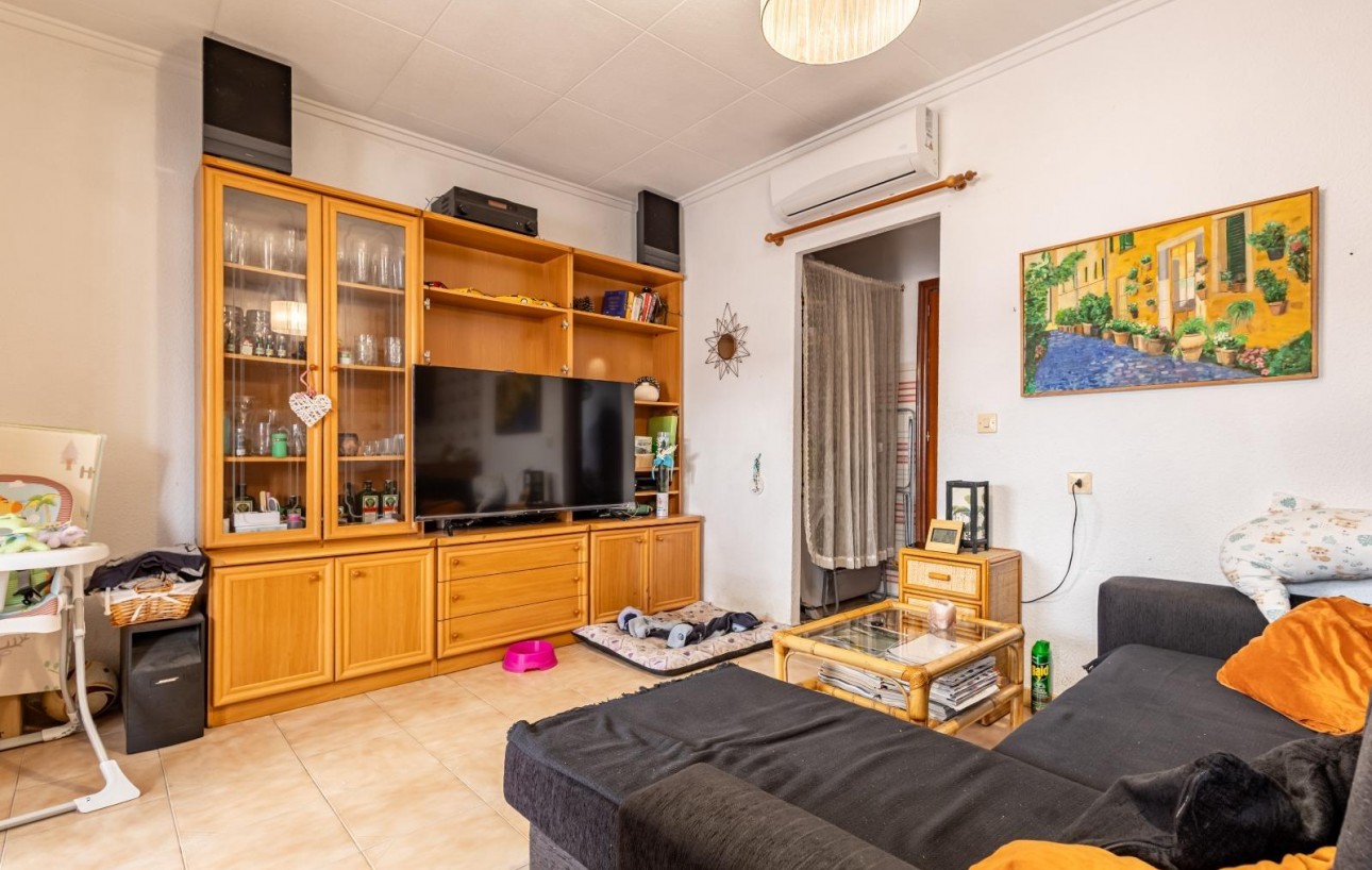 Sale - Bungalow Planta Alta - Torrevieja - Playa de los Naufragos