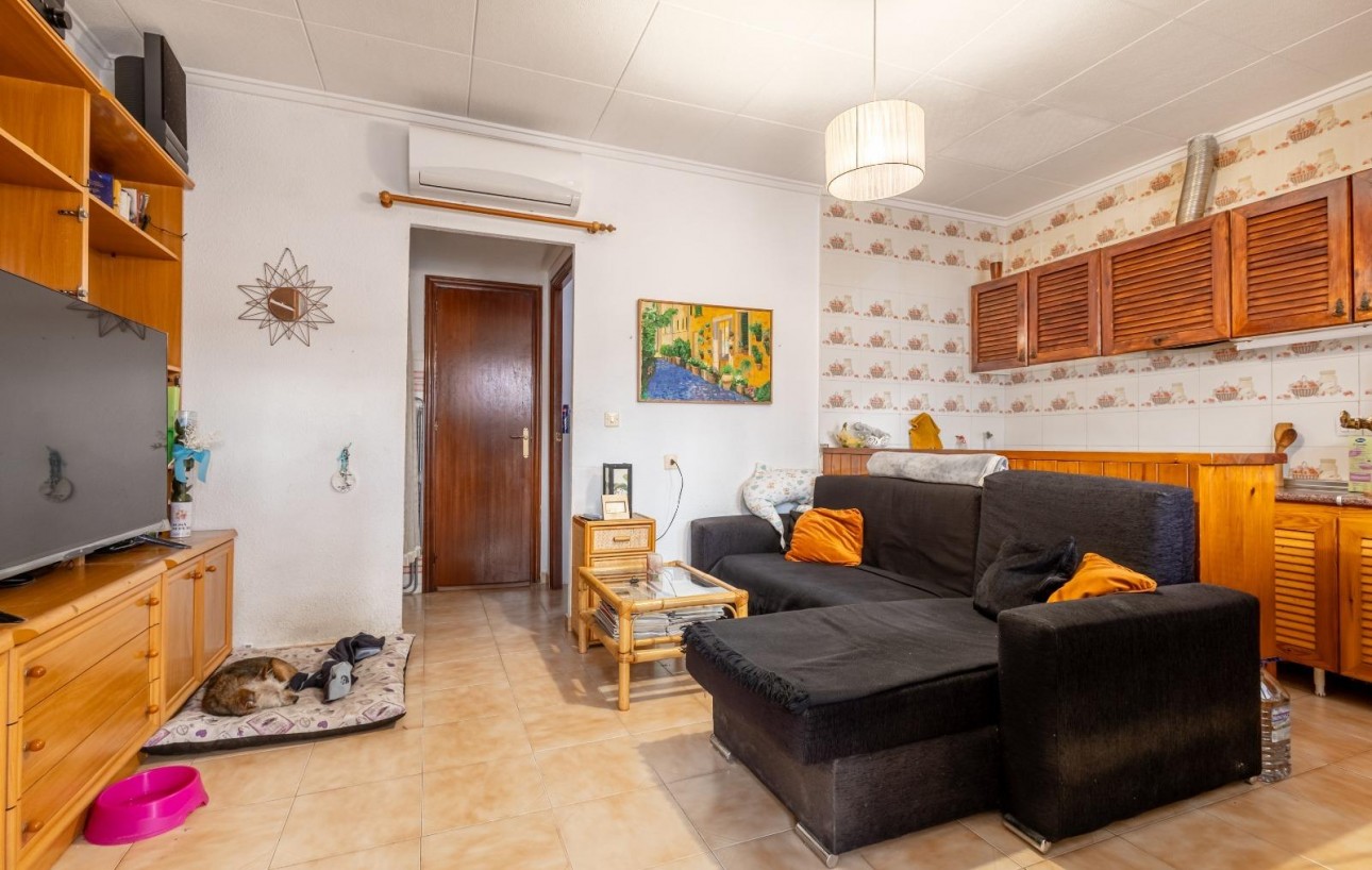 Sale - Bungalow Planta Alta - Torrevieja - Playa de los Naufragos