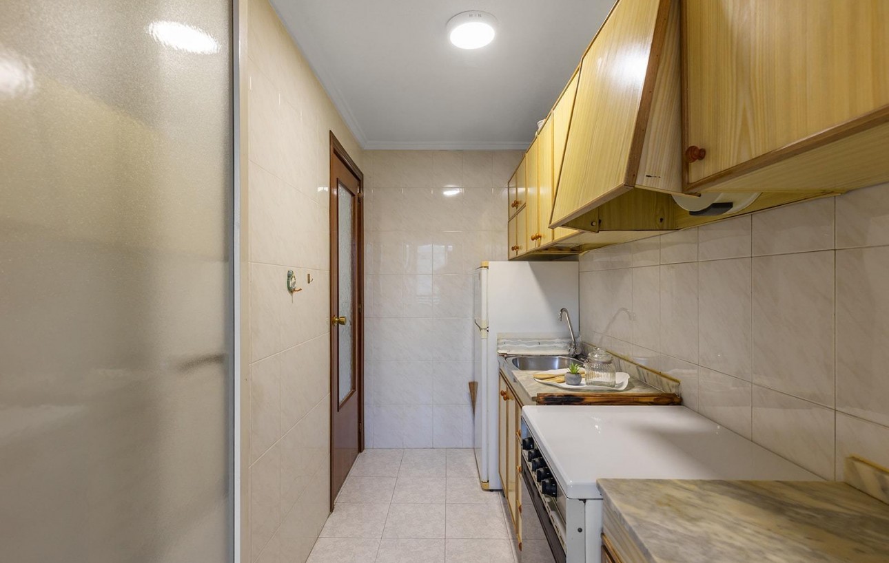 Sale - Apartment - Torrevieja - Centro