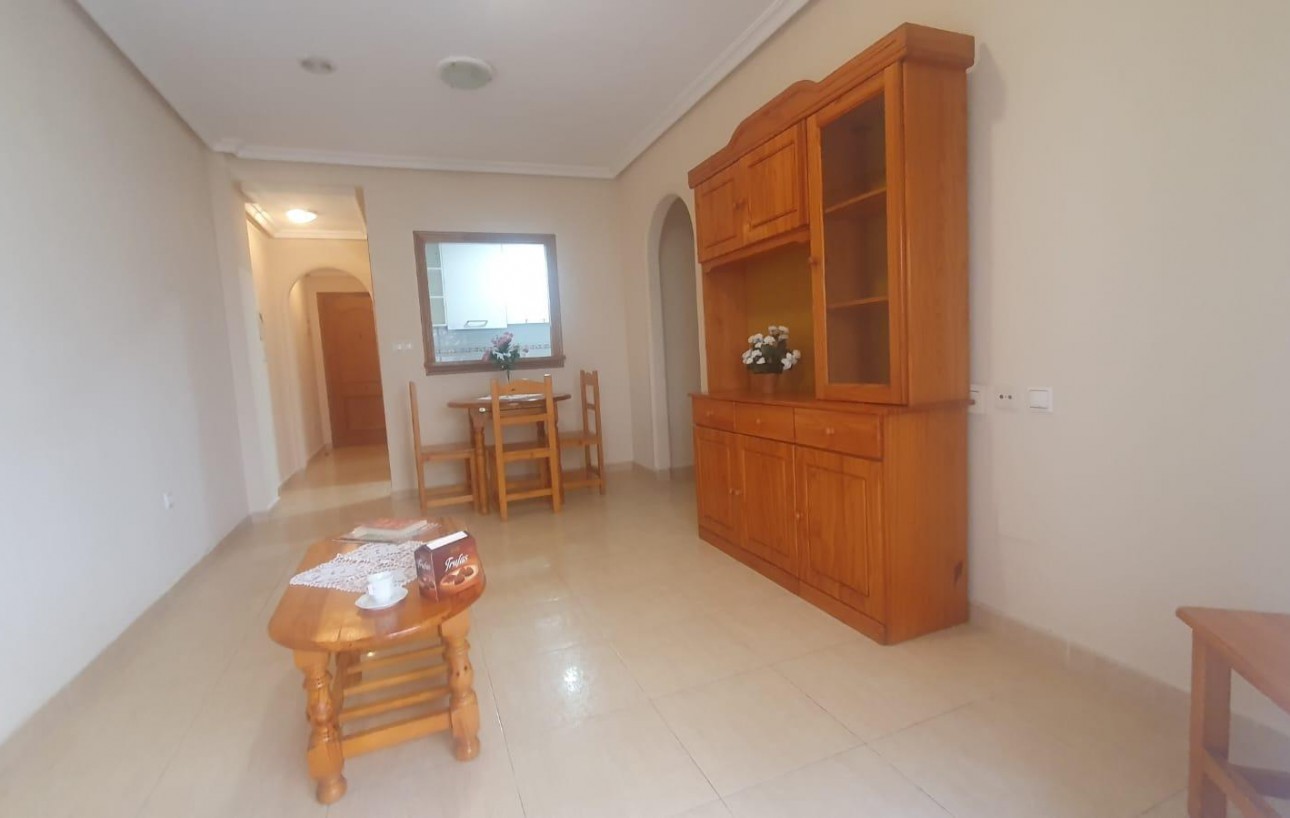 Sale - Apartment - Torrevieja - Centro