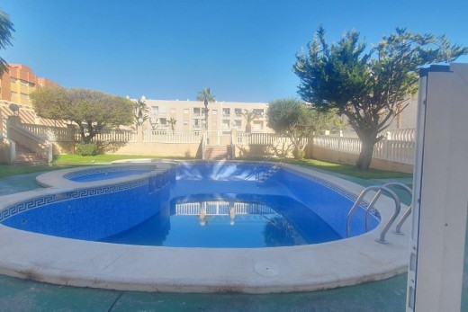 Sale - Apartment - Torrevieja - Centro