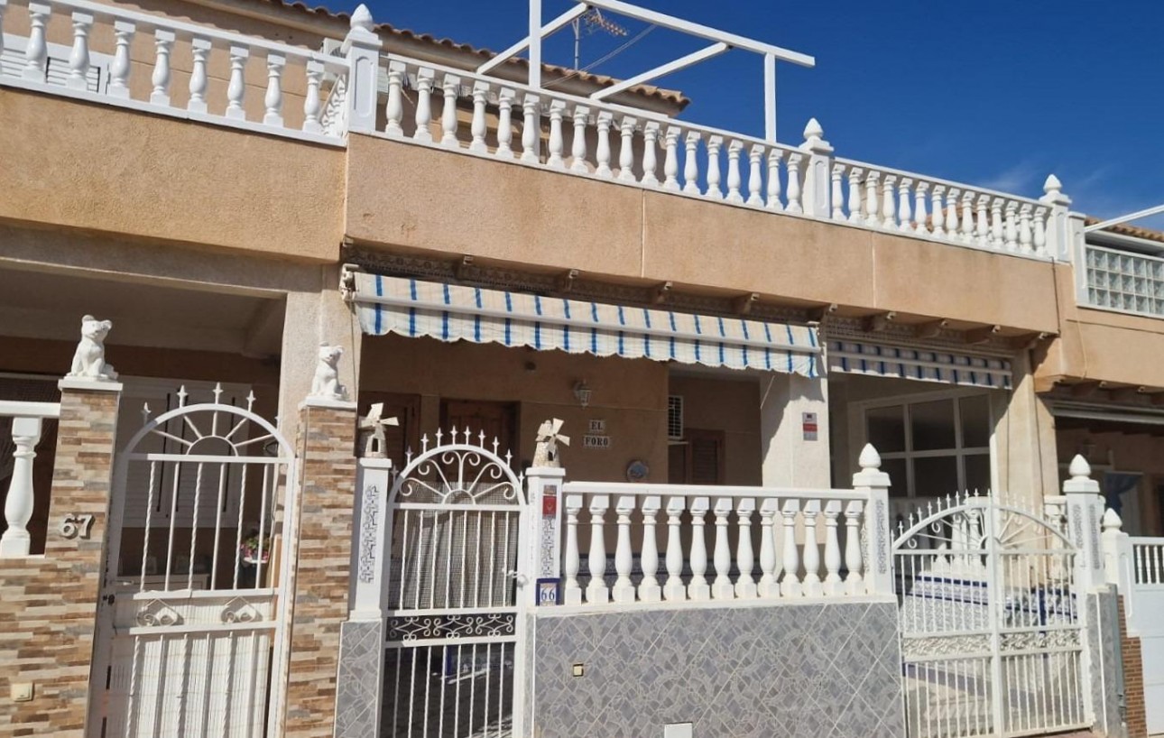 Sale - Townhouse - Torrevieja - Los altos