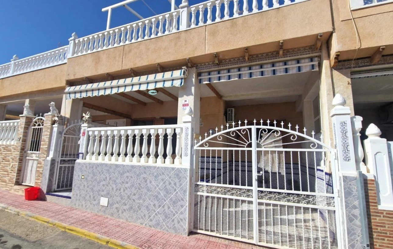 Sale - Townhouse - Torrevieja - Los altos