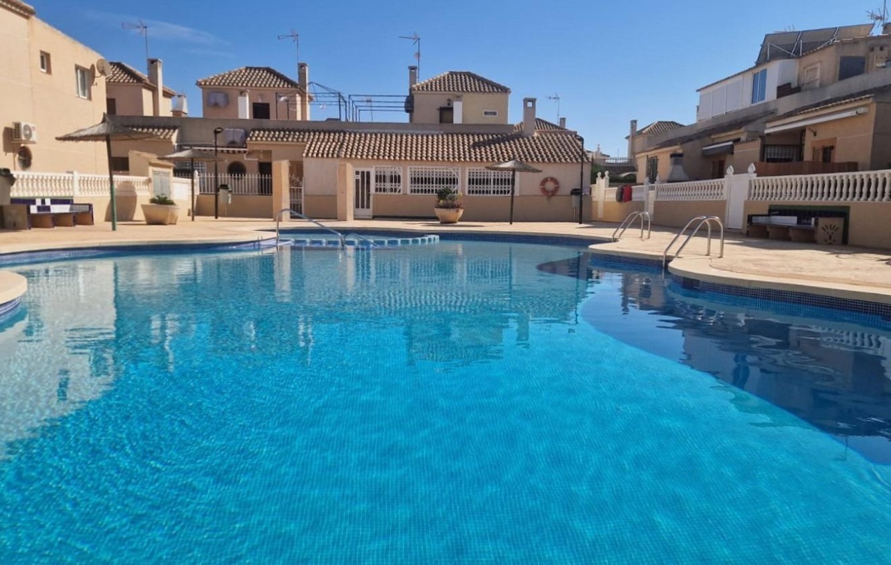 Sale - Townhouse - Torrevieja - Los altos