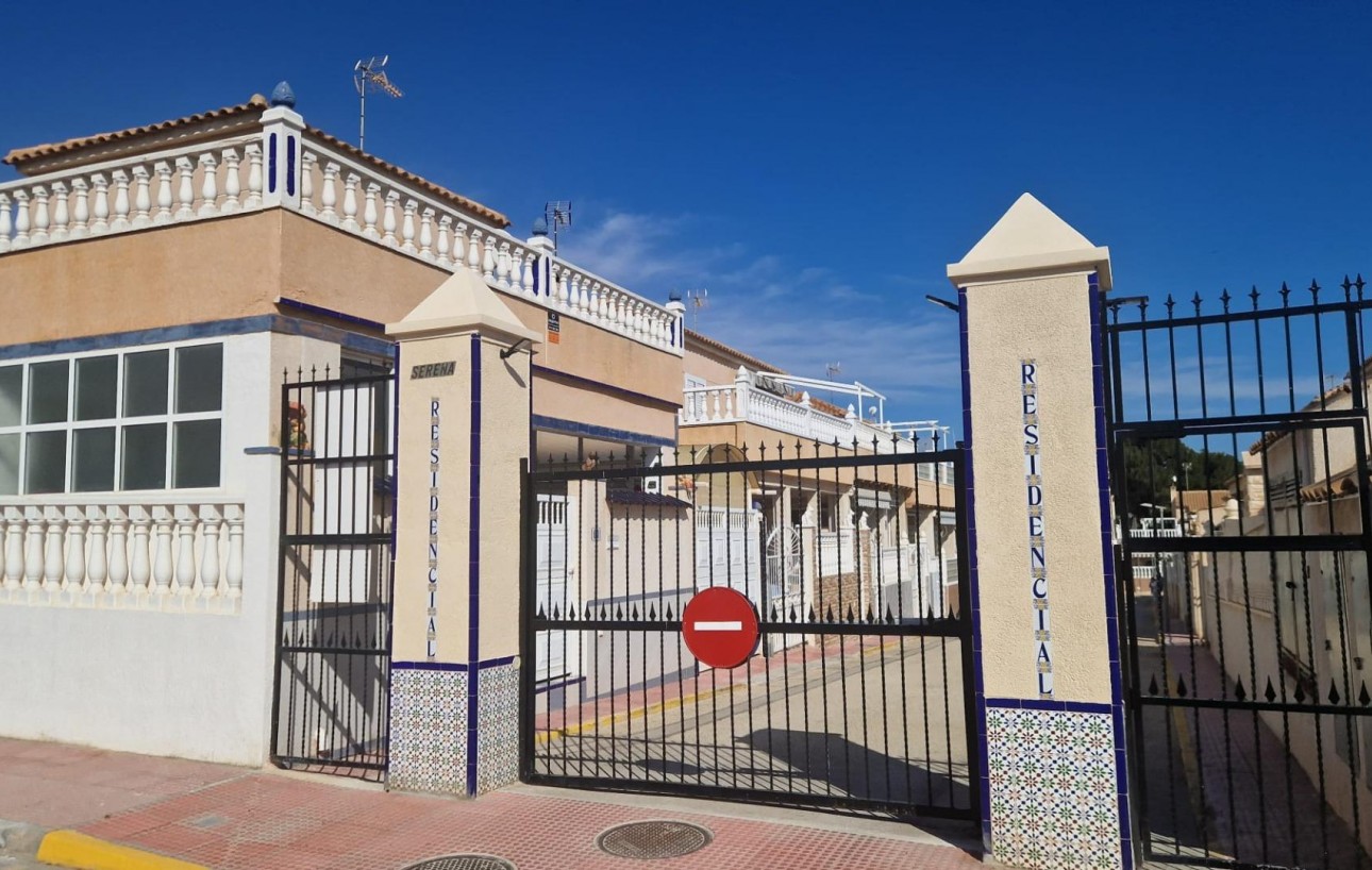 Sale - Townhouse - Torrevieja - Los altos