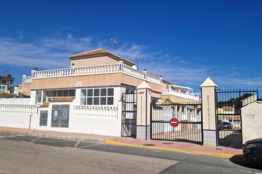 Sale - Townhouse - Torrevieja - Los altos