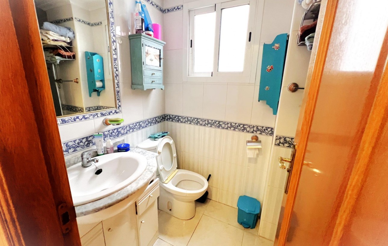 Venta - Apartamento - Torrevieja - Playa del cura