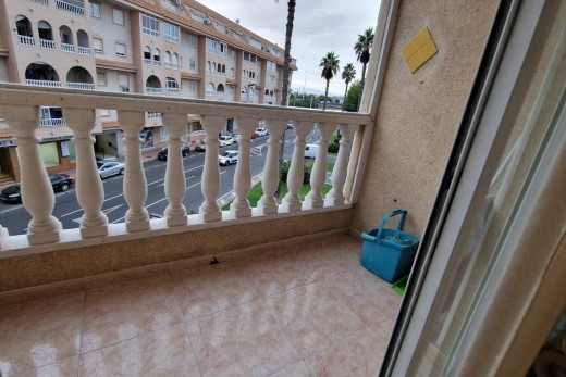 Sale - Apartment - Torrevieja - Centro