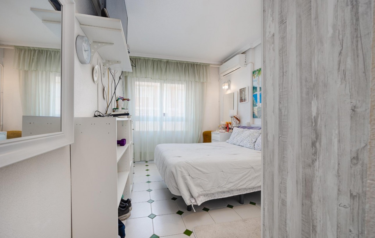 Revente - Appartement - Torrevieja - Acequion