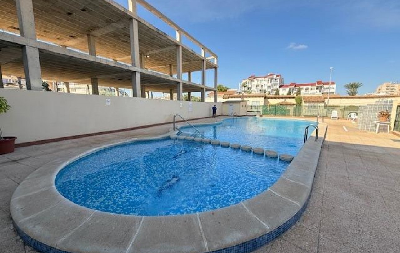 Venta - Apartamento - Torrevieja - Sector 25