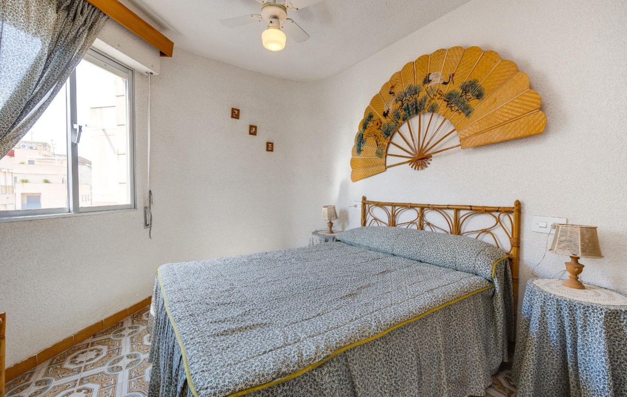 Resale - Lägenhet - Torrevieja - Playa del cura