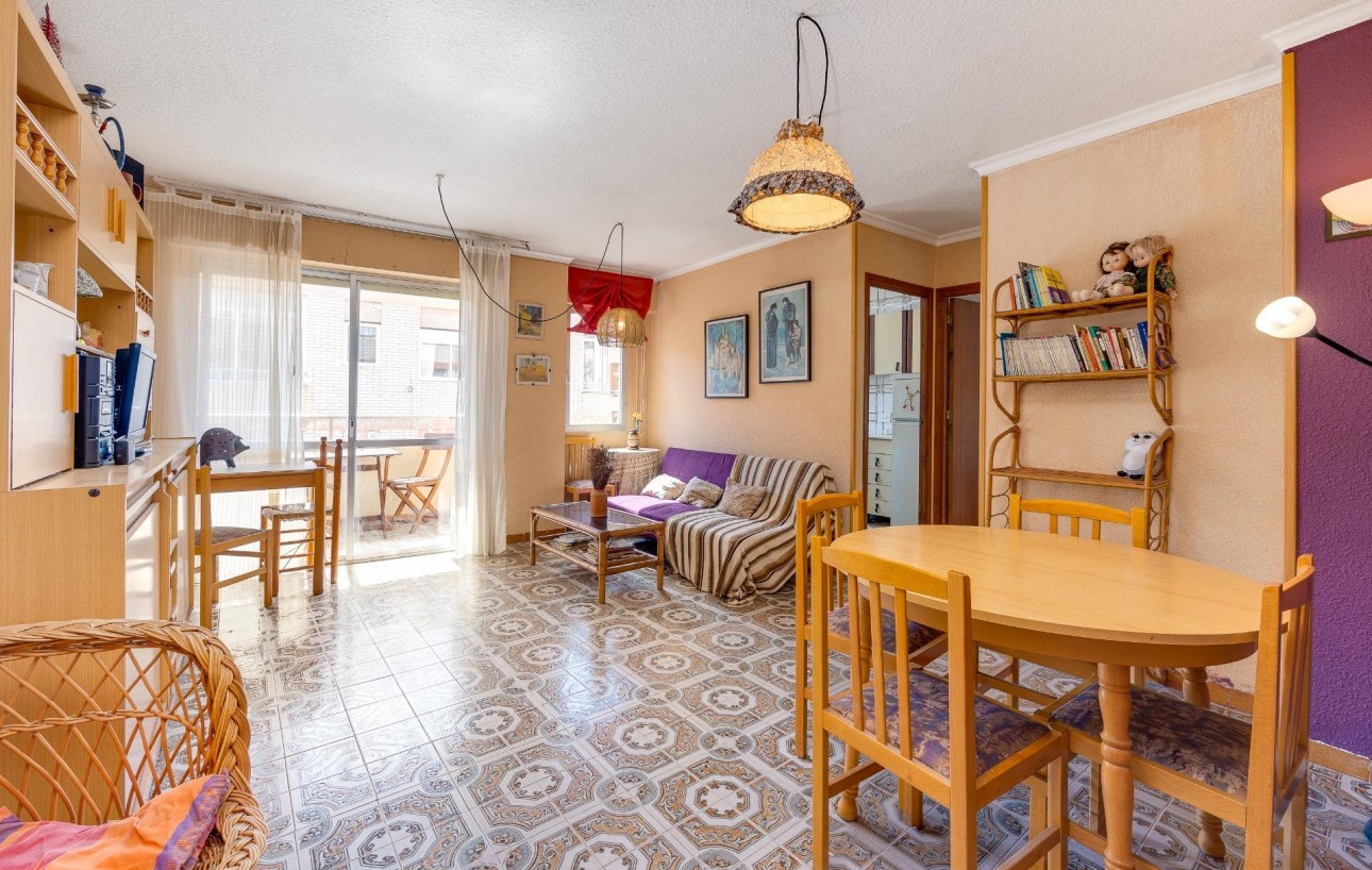 Resale - Lägenhet - Torrevieja - Playa del cura