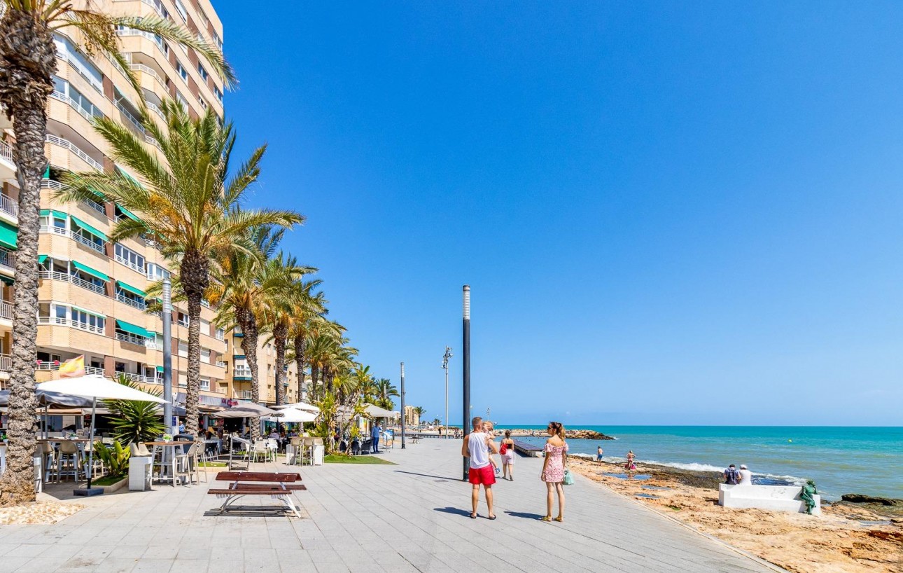 Resale - Lägenhet - Torrevieja - Playa del cura