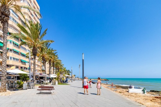 Resale - Lägenhet - Torrevieja - Playa del cura