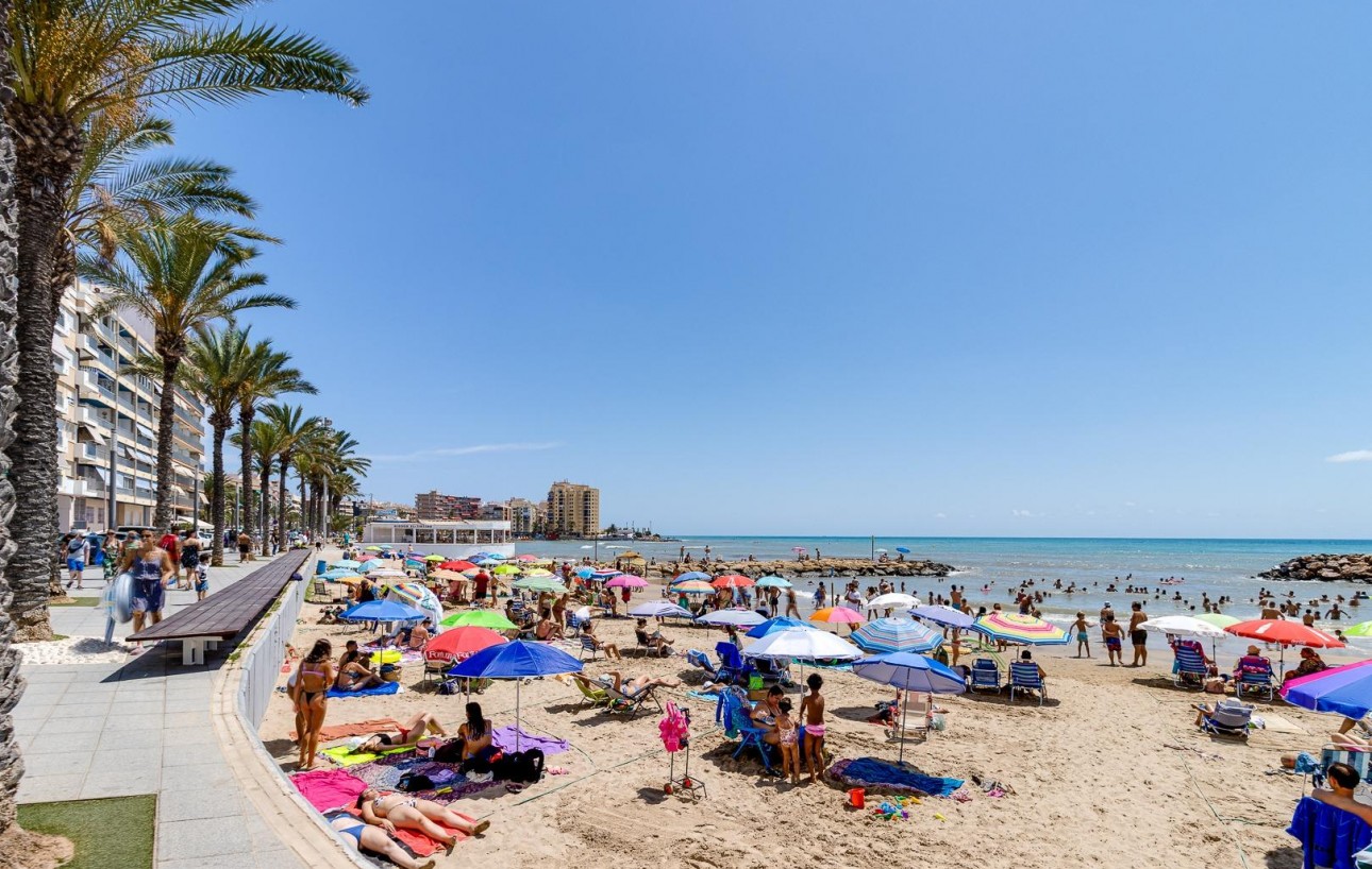 Resale - Lägenhet - Torrevieja - Playa del cura