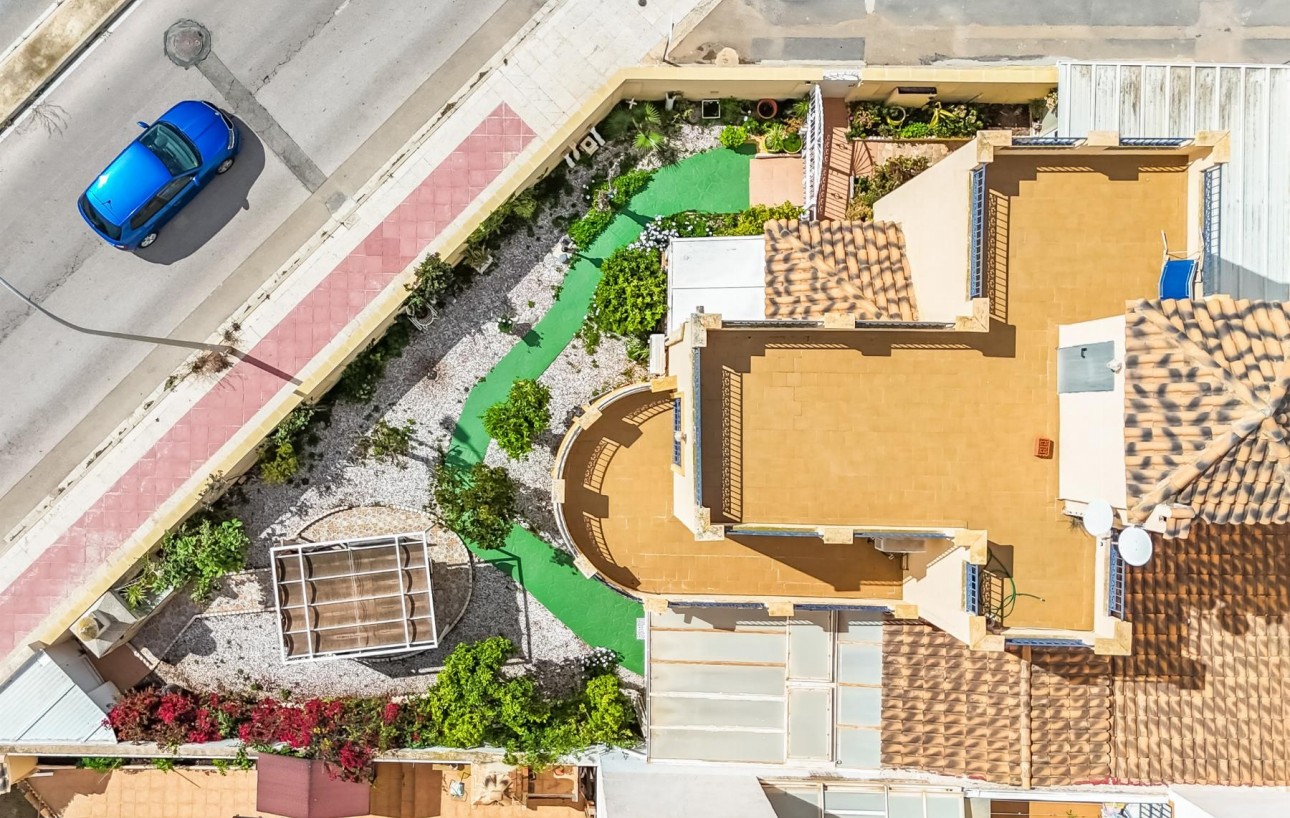 Resale - Chalet - Orihuela Costa - Los Almendros-La Florida
