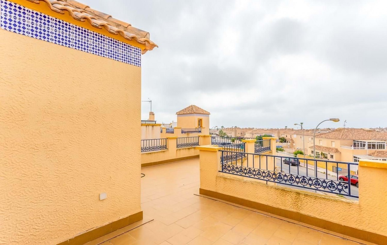 Resale - Chalet - Orihuela Costa - Los Almendros-La Florida