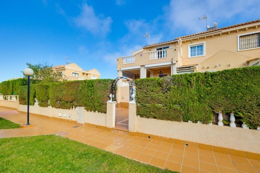 Sale - Chalet - Torrevieja - Torreblanca