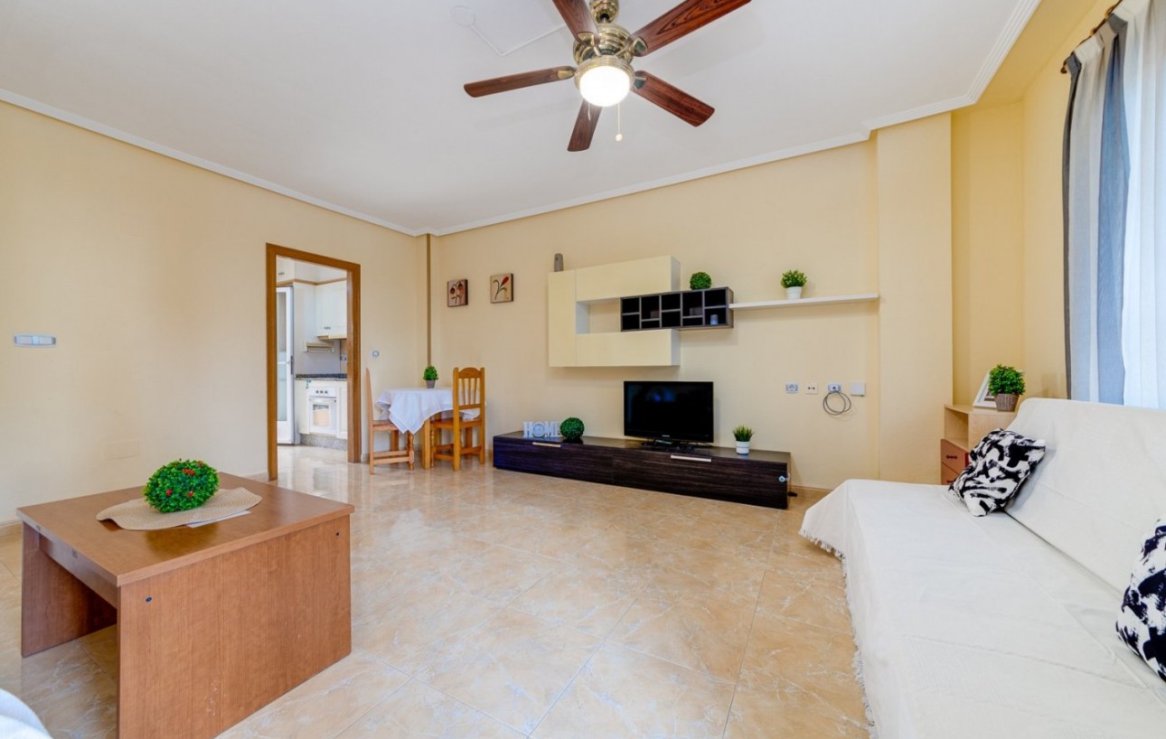 Sale - Chalet - Torrevieja - Aguas nuevas 1